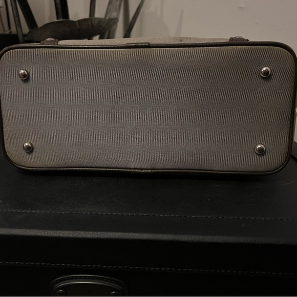 SOLD‼️Authentic Burberry Bag - Picture 13 of 17